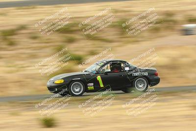 media/Jun-01-2025-CalClub SCCA (Sun) [[eae223c5dd]]/Group 5/Lap race/